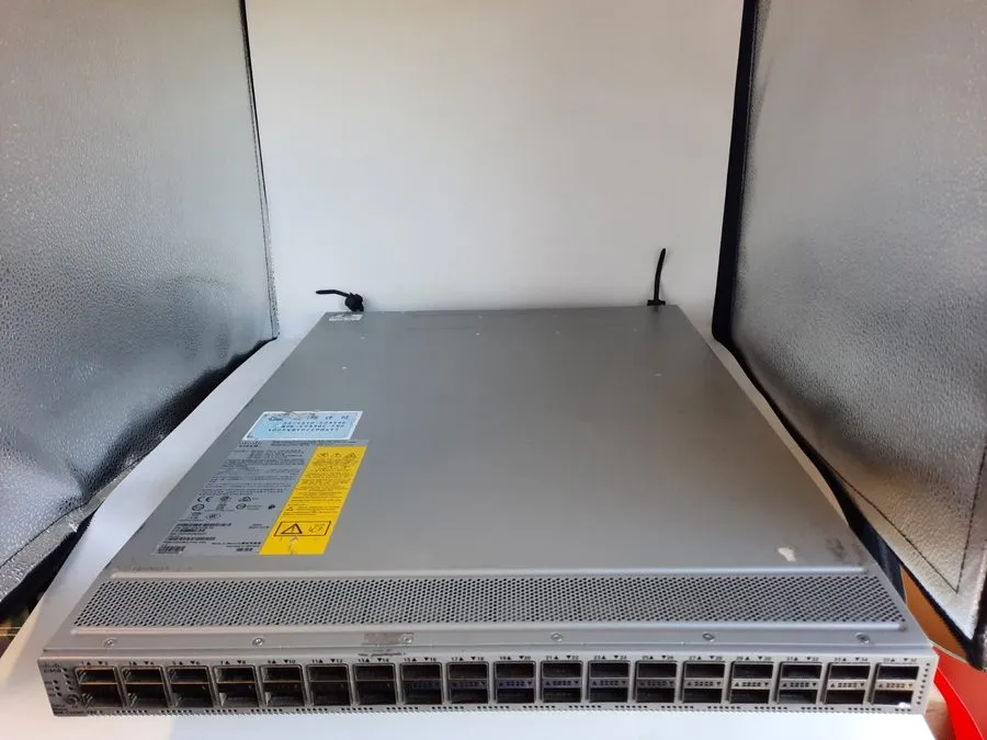 Коммутатор Cisco N9K-C9336C-FX2 Nexus 9300 Series-( W/Power Supplies/Fans )