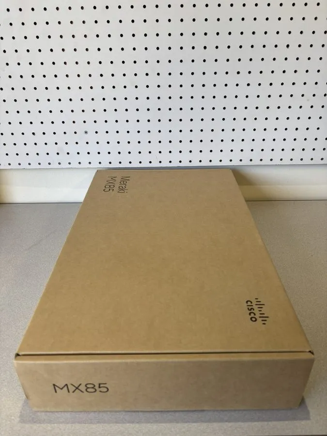 Маршрутизатор Cisco Meraki MX85-HW MX85 Router/Security Appliance, UNCLAIMED — фото лота 1