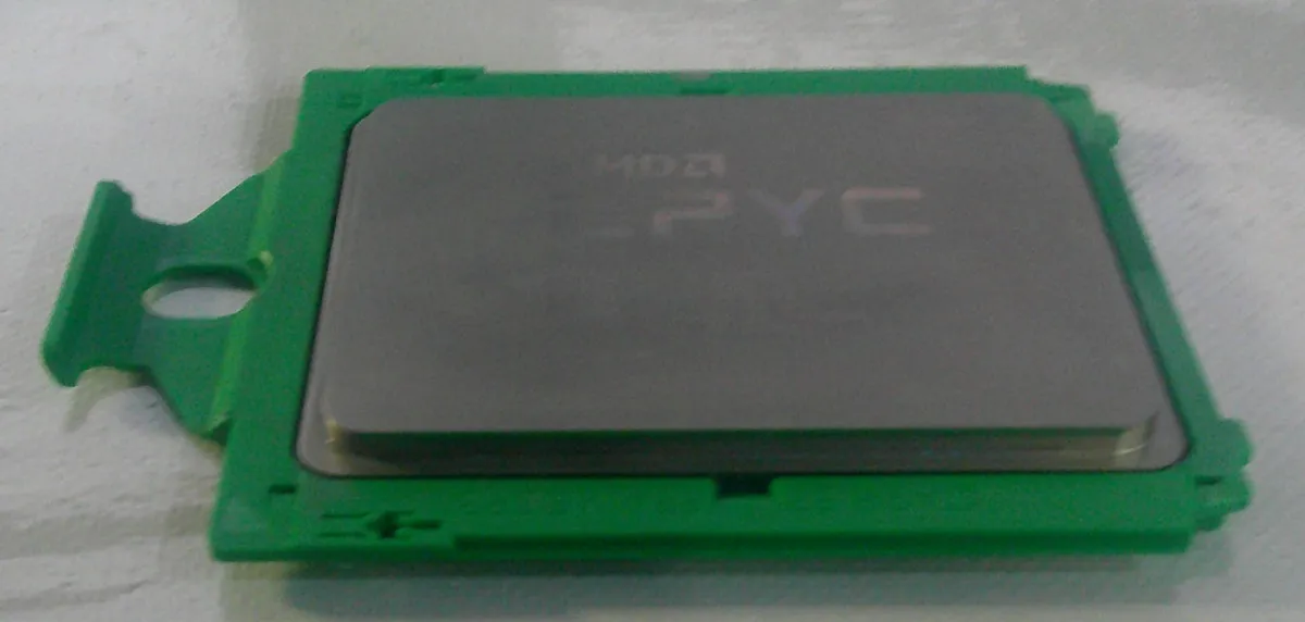Модуль памяти AMD EPYC 7262 8C 3.2GHz 128M DDR4-3200 155W (Unlocked) — фото лота 4