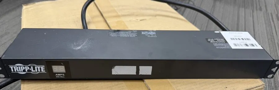 Блок розеток Lot 4x Tripp-Lite PD6974 PDUMH20 12-Outlet Metered Power Distributi