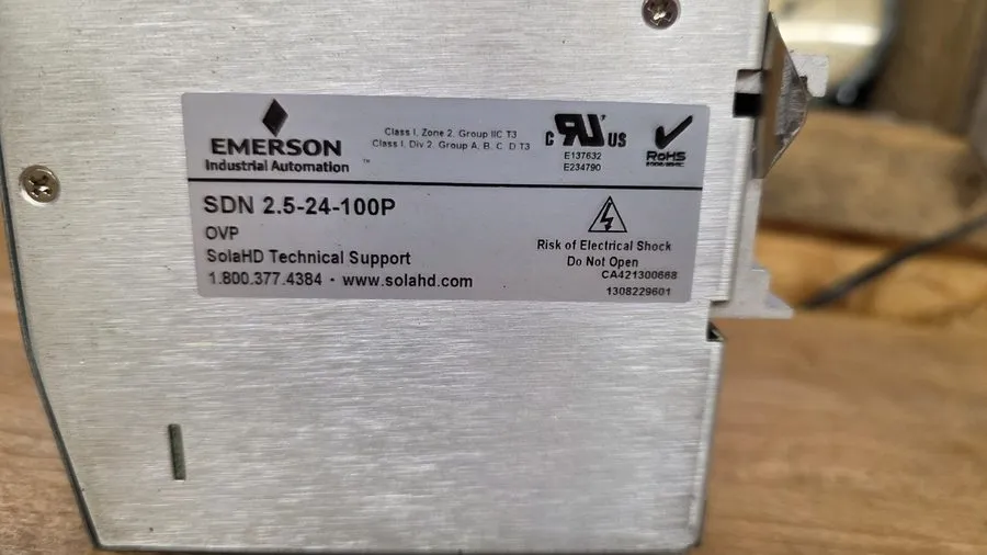 Блок питания Emerson SolaHD SDN 2.5-24-100P 24VDC 2.5A 60W DIN Rail Power Supply