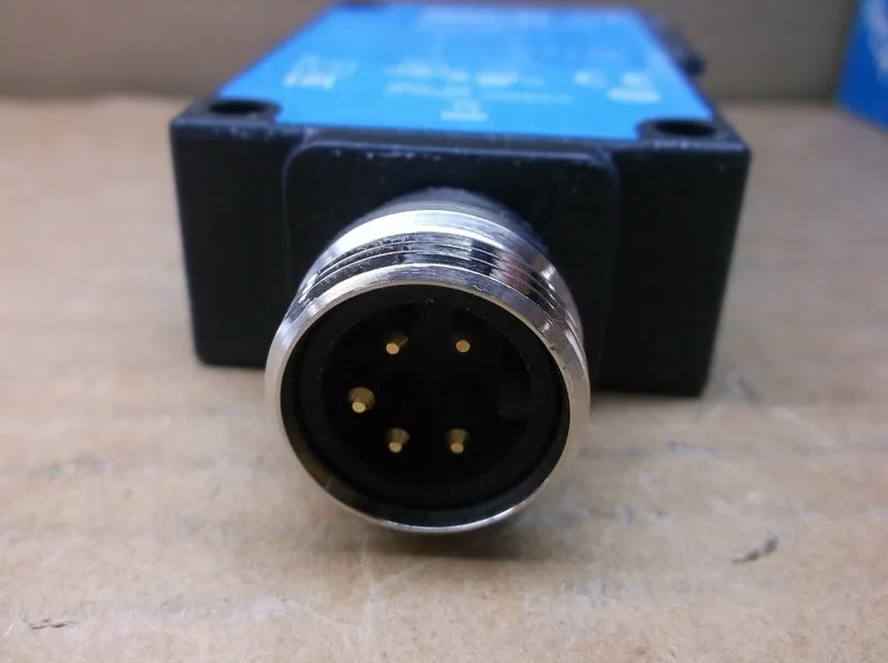 Датчик приближения SICK WT27L-2S830A01 PROXIMITY PHOTOELECTRIC SENSOR 1016360