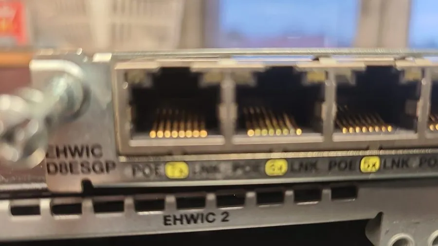 Коммутатор Cisco EHWIC-D-8ESG-P Gigabit EtherSwitch EHWIC Switch 8 Ports 1Gbps P