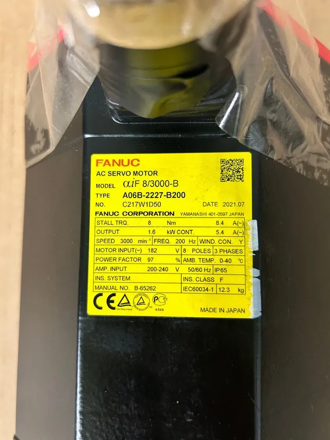 Серводвигатель FANUC AC SERVO MOTOR A06B-2227-B200 — фото лота 1