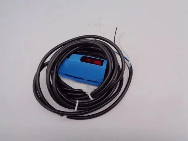 Фотоэлектрический датчик SICK WTB9-3N1161 PHOTOELECTRIC SENSOR 1049052
