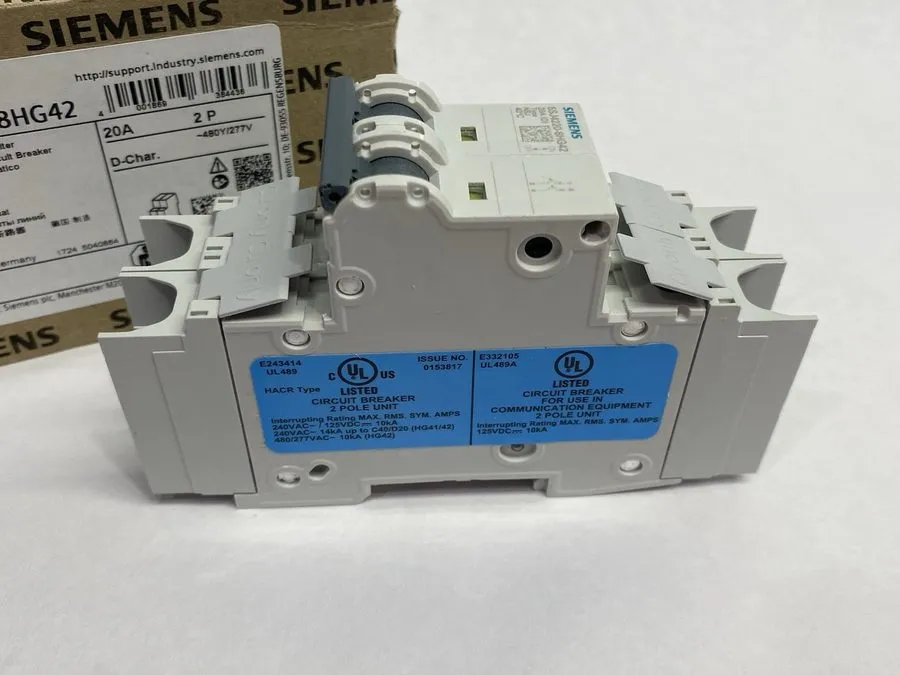 Автоматический выключатель Siemens SENTRON 5SJ4220-8HG42 Miniature Circuit Break