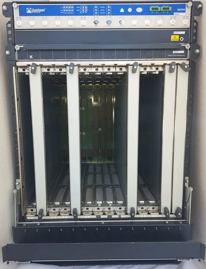 Маршрутизатор JUNIPER MX960 wFFANTRAY-MX960-HC-S & 4- DCJ17001-01P & 1- CRAFT-MX