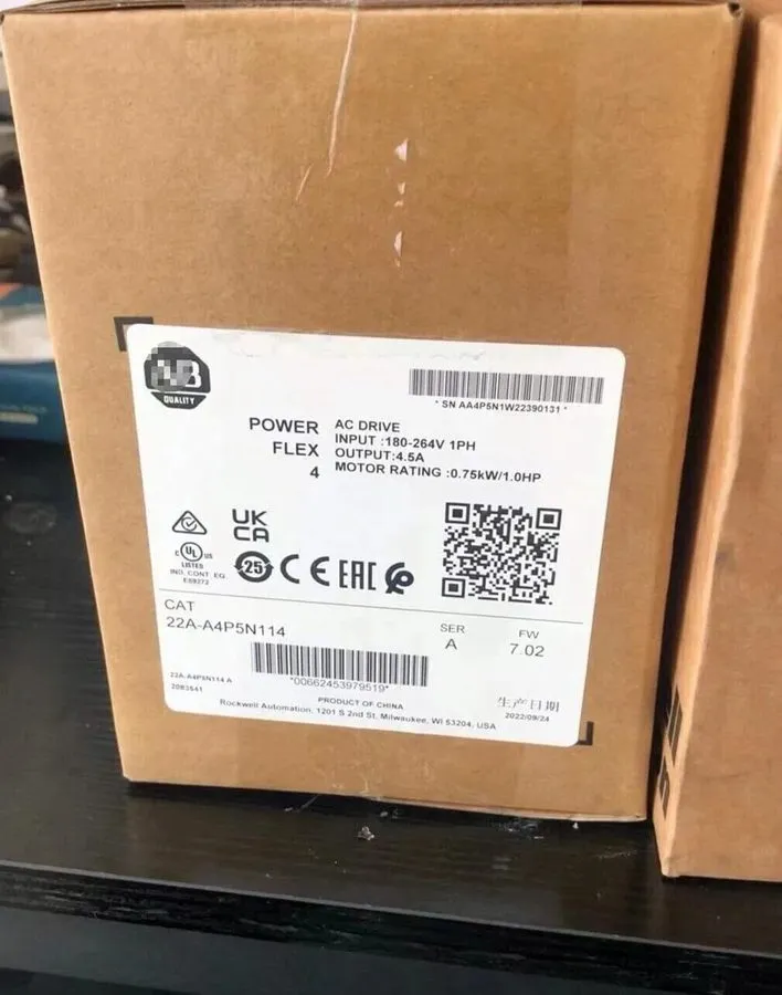 Частотный преобразователь Allen Bradley 22A-A4P5N114 Ser A PowerFlex 4 240V 4.5A — фото лота 1
