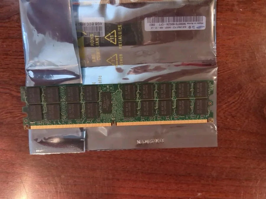 Модуль памяти Samsung 4GB 2Rx4 PC2-6400P-555-12 Server Memory DIMMs — фото лота 1