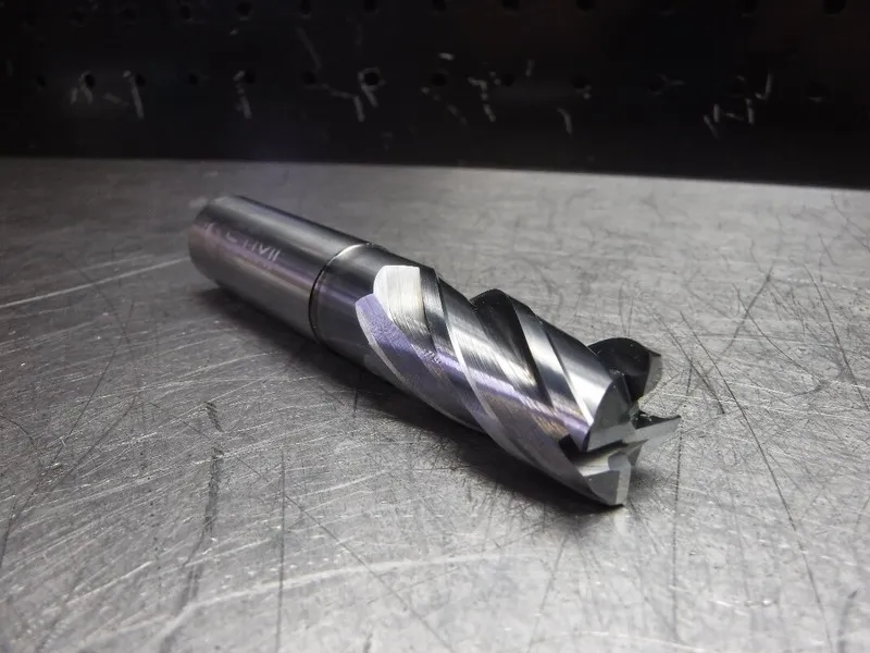 Режущий инструмент CTMI 5/8" Carbide Endmill 4 Flute 5/8 x 5/8 4F .030 Crnr Rad 