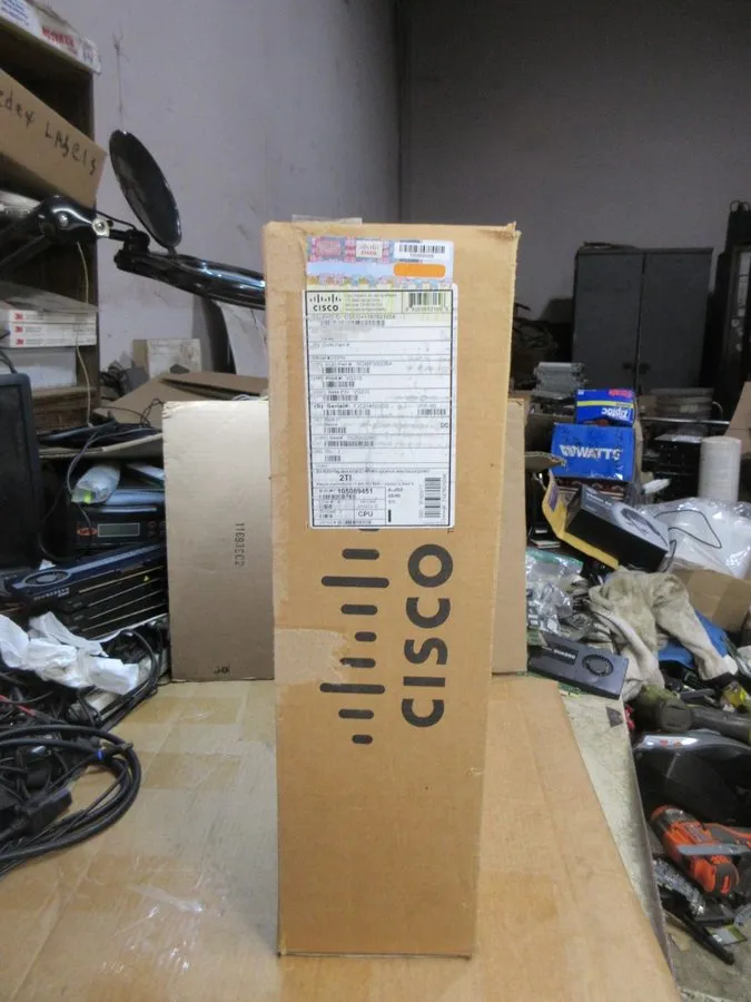 VoIP-шлюз Cisco VG310 24-Port Analog Voice Over IP Gateway ( UNIT )