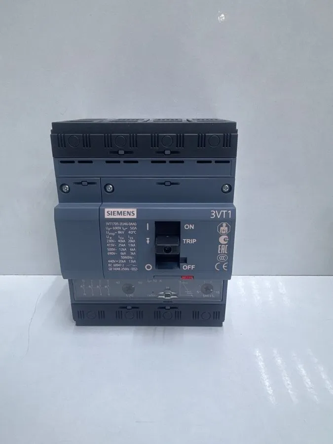 Автоматический выключатель Siemens 3VT17052EJ460AA0 Circuit Breaker 4P 40A 25kA