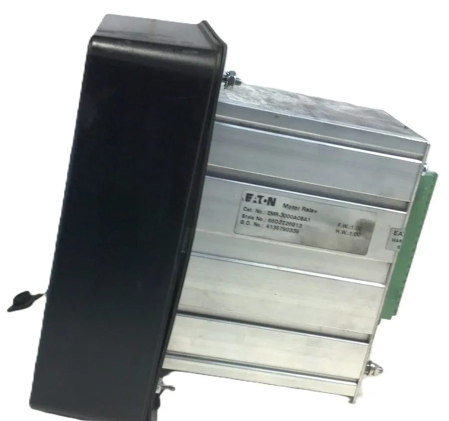 Реле защиты Eaton EMR-3000A0BA1 Rev B 40-250 V AC 19-300 V DC 1/5 A Motor Protec