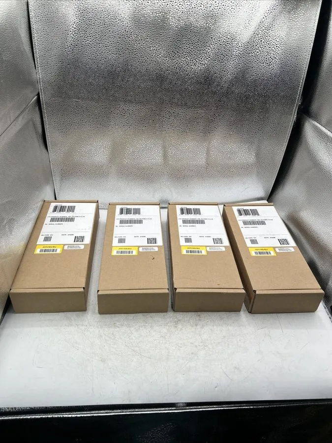 Блок питания Juniper CBL-EX-PWR-C13-US Standard Power Cord — фото лота 1