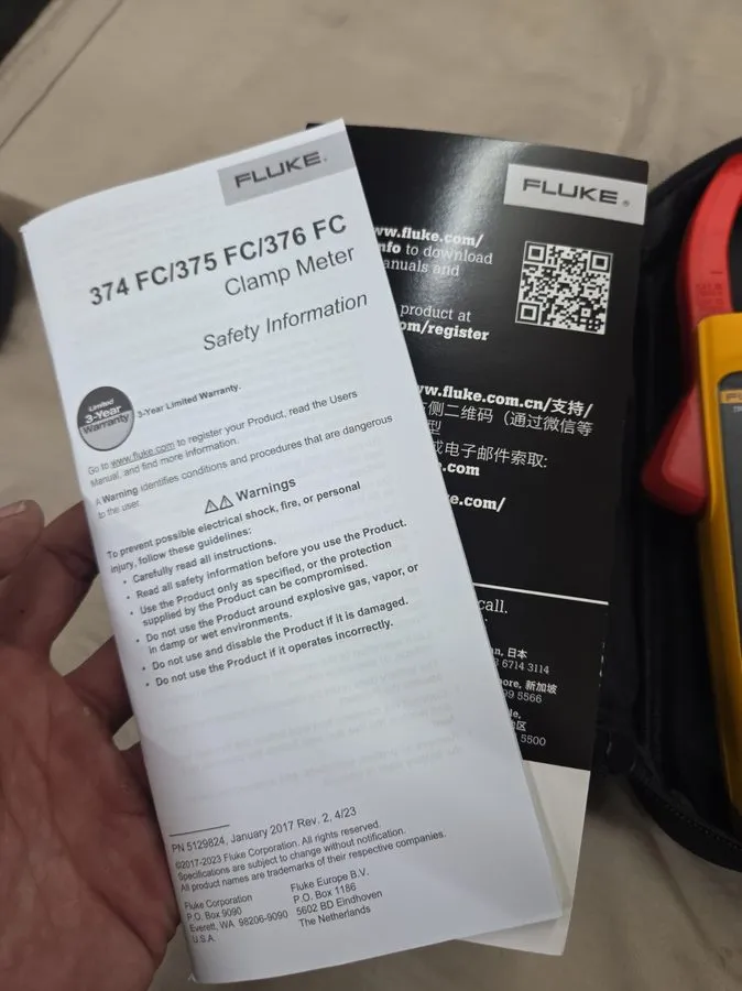 Тестер Fluke 374 True RMS AC/DC Clamp Meter with Case — фото лота 2