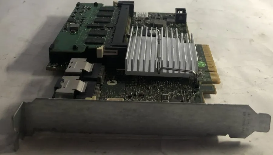Контроллер Dell PowerEdge T310 Server PERC H700 SAS RAID Controller- J9MR2