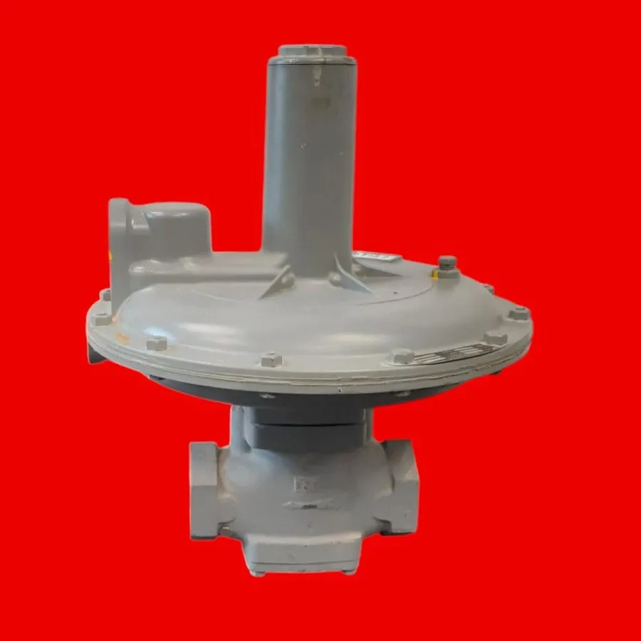 Трубопроводная арматура Invensys 121-12 1-1/12" NPT Gas Regulator