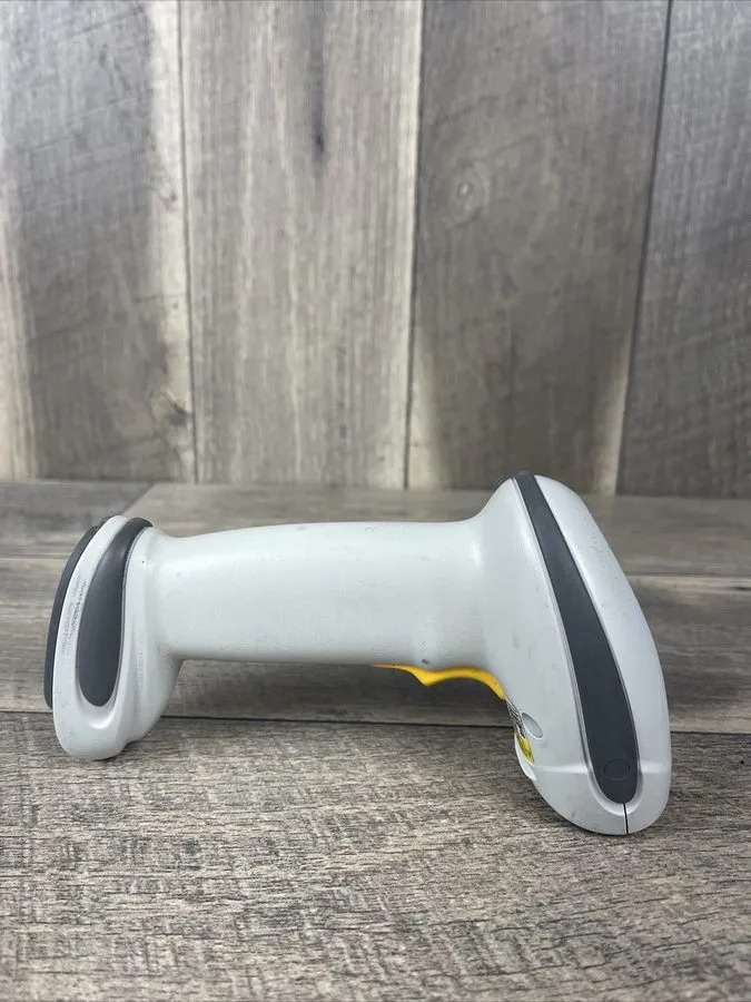 Сканер штрих-кода Motorola Symbol DS6878 White 2D Cordless Bluetooth Wireless Ba