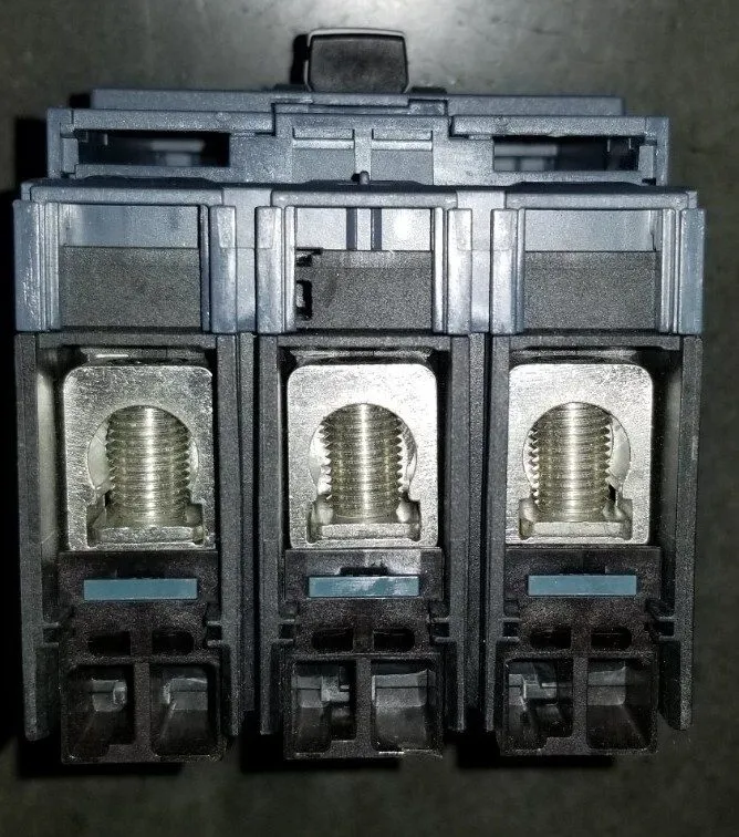 Автоматический выключатель Siemens 60 Amp Bolt-on Circuit Breaker 3VA4160-6ED34  — фото лота 2