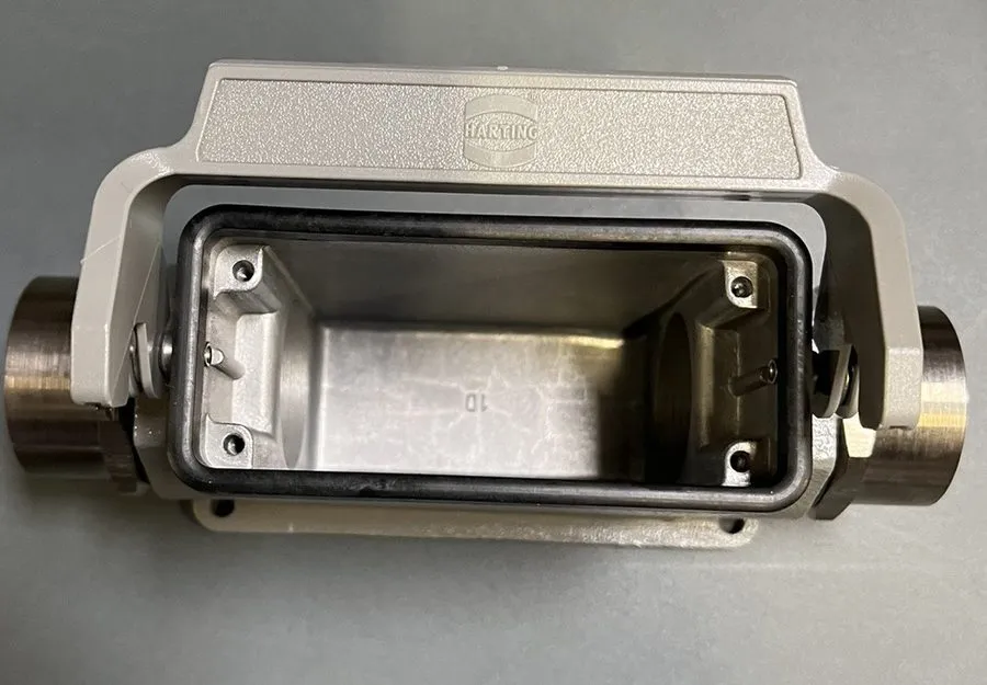 Электронный компонент HARTING 09305160291 Standard Housing Surface Mount (2 Side — фото лота 1