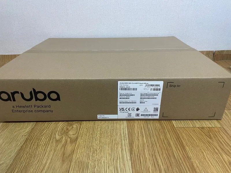 Коммутатор R8N87A HPE Aruba 6000 24G CL4 PoE 4SFP 370W Switch