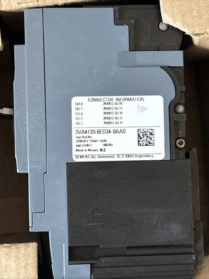 Автоматический выключатель 1 Siemens 3VA4130-6ED34-0AA0 480V 3-Pole Circuit Brea — фото лота 1