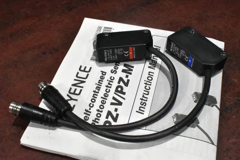 Фотоэлектрический датчик Keyence PZ-M52 Photoelectric Thrubeam Sensor 10m M8 Con