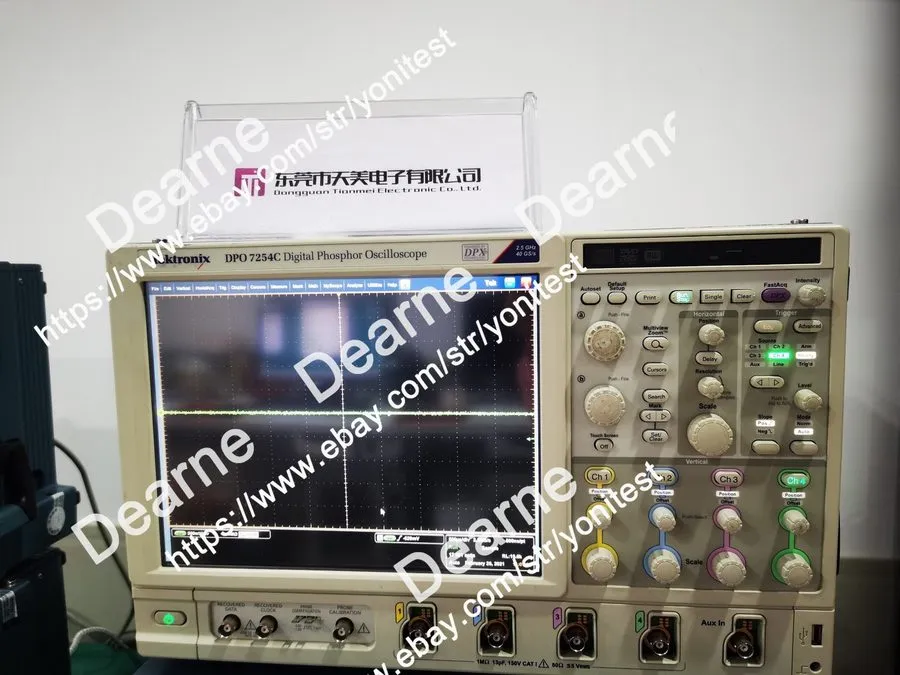 Осциллограф Tektronix DPO7104C Oscilloscope, 1 GHz Bandwidth