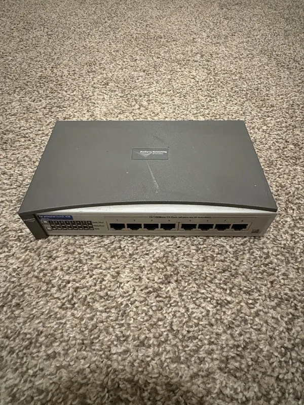Коммутатор HP PROCURVE SWITCH 408 (J4097C) 8-PORT 10/100 DESKTOP ETHERNET SWITCH — фото лота 1