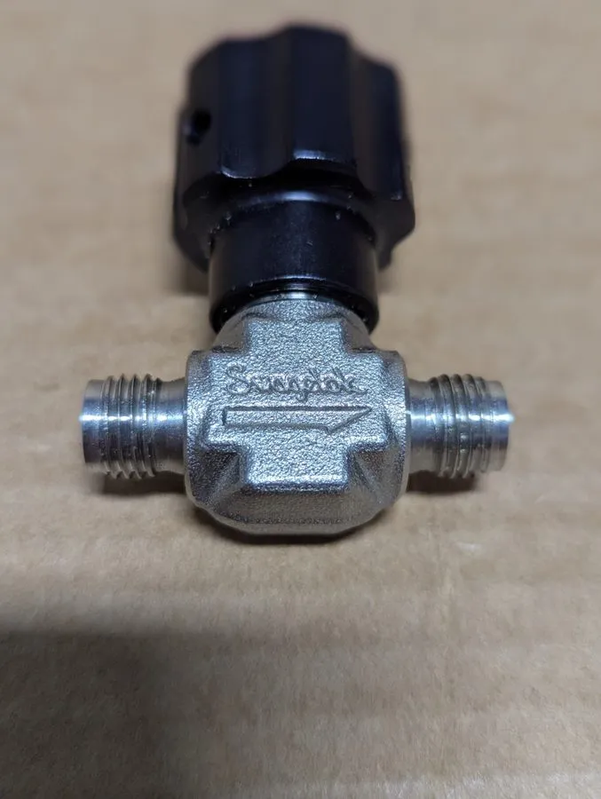 Клапан Swagelok SS-14DKS4 SS Integral Bonnet Non-Rotating Stem Valve FNSP