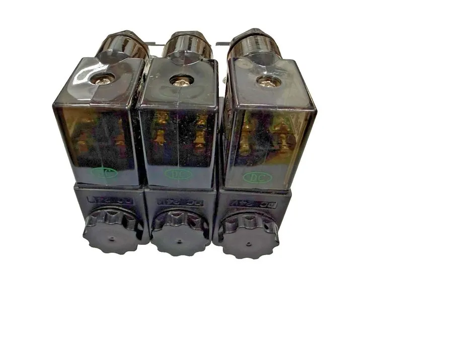 Пневмораспределитель AIRTAC 4V210-08 5/2-Way G1/4 Pneumatic Directional Valve 24