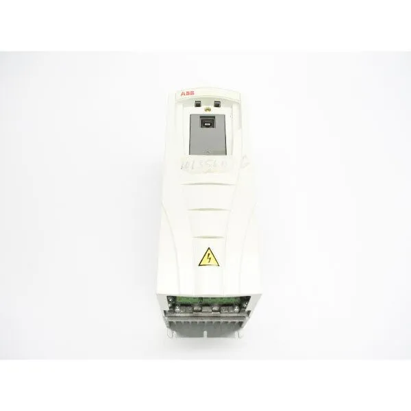 Частотный преобразователь ABB ACS550-U1-012A-2 240VAC 11.8A UNMP