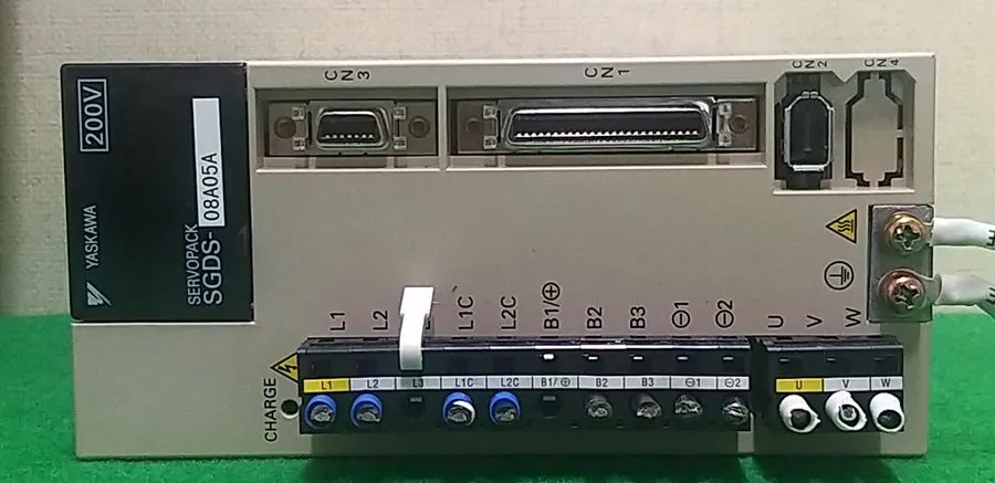 Сервопривод YASKAWA SGDS-08A05A Servopack 750W DRV-I-4926=9T00