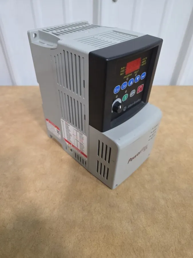 Частотный преобразователь 22B-D6P0N104 Allen-Bradley PowerFlex 40 2.2KW/3.0HP AC