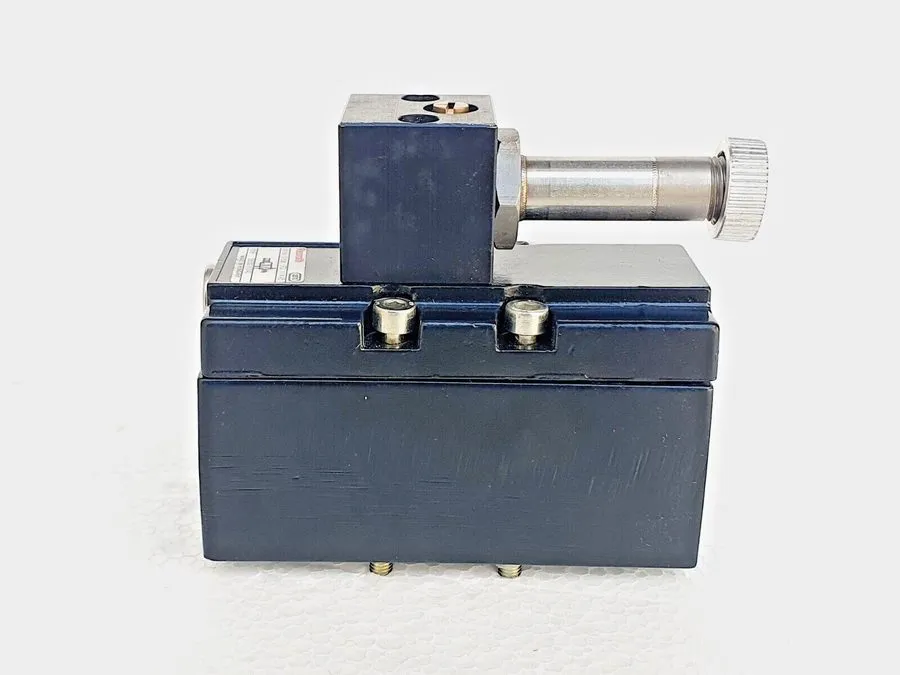 Пневмоклапан REXROTH AVENTICS 11W43 5653011340 Direction Control Valve 24 VDC, 1