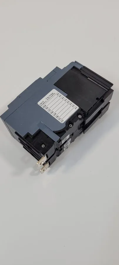 Автоматический выключатель Siemens 3VA4 3VA4120-6ED24-0AA0 2 Pole 20 Amp 600V Ci