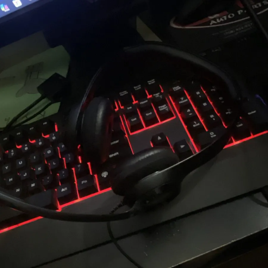 Жёсткий диск Gaming PC Intel i5-4590 GTX 1050 Ti 16GB RAM 240GB SSD HP EliteDisp