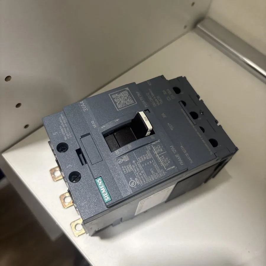 Автоматический выключатель 1 Siemens 3VA4130-5ED34-0AA0 480V 3-Pole Circuit Brea — фото лота 3
