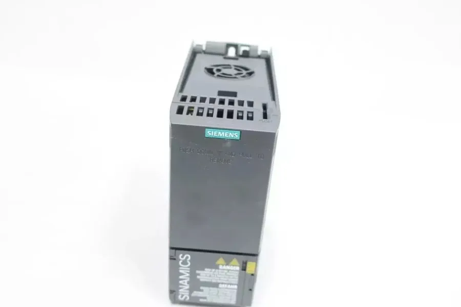 Частотный преобразователь Siemens 6SL3210-1KE12-3AB2 SINAMICS G120C VFD 0.75kW 3