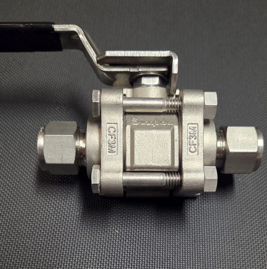 Клапан 1/2" Swagelok SS-63TS8-T Stainless Steel 3-Piece 60 Series Ball Valve