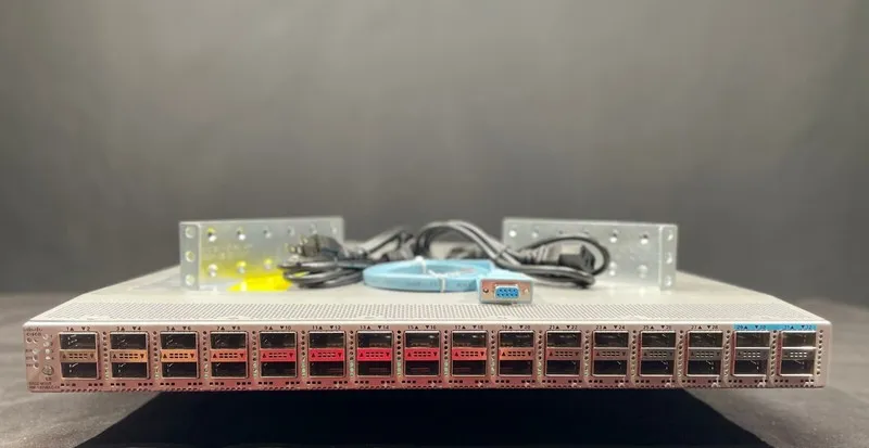 Коммутатор Cisco Nexus 93108 32-Port 40/50GB QSFP28 Managed Network Switch N9K-C