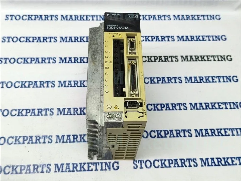 Сервопривод YASKAWA SGDS-04A01A SERVOPACK DRIVE 3PH 0-230V 0-300Hz 2.8A 400W