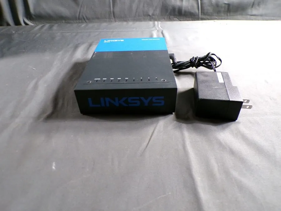Маршрутизатор LINKSYS LRT214 ROUTER