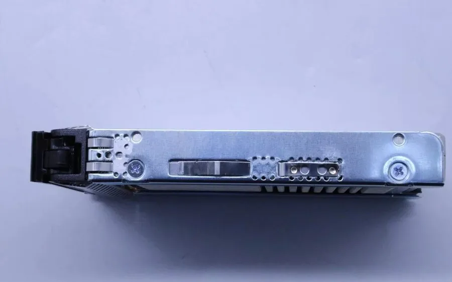 SSD-накопитель Lenovo 01PE351 4XB7A10230 800GB MLC 12Gb SAS 2.5" SFF Hot Swap En — фото лота 2