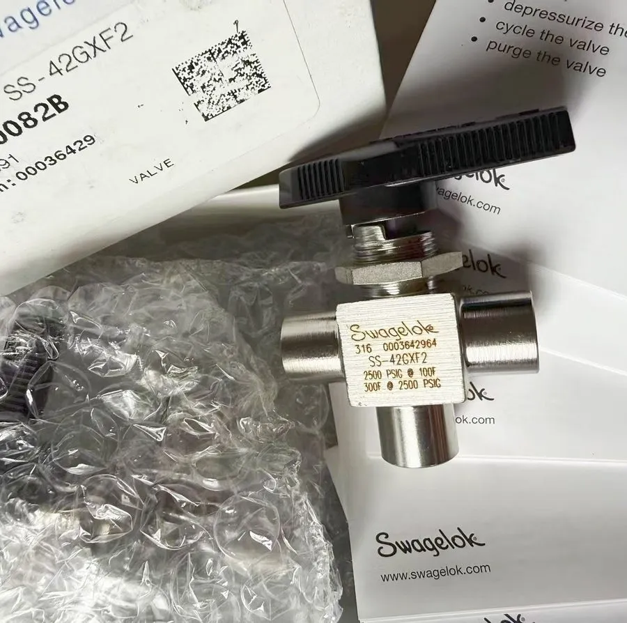Клапан Swagelok SS-42GXF2 SS 1-Piece 40G Series 3-Way Ball Valve FNSP