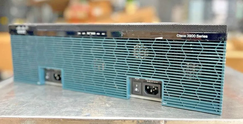 Маршрутизатор Cisco 3945 3-Port Gigabit Wired Router (CISCO3945/K9)
