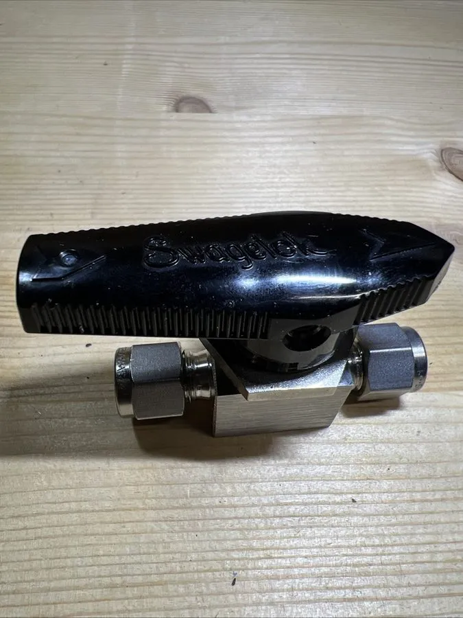 Клапан Swagelok 40G Series Ball Valve 1/4 in. (SS-43GS4) — фото лота 2
