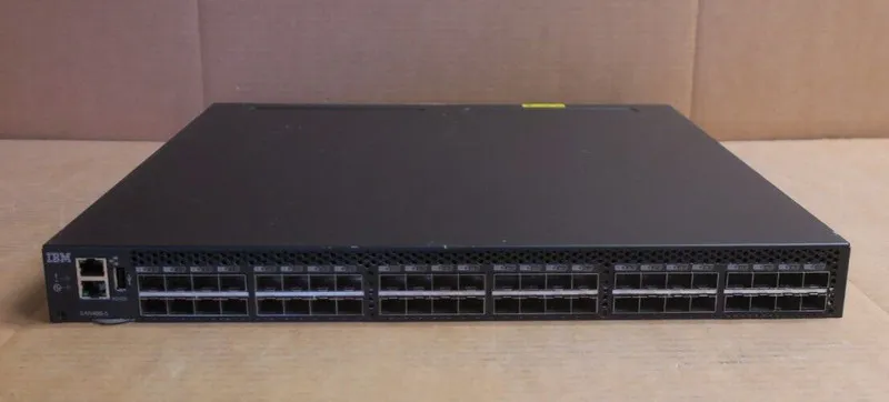 Коммутатор IBM SAN48B-5 2498-F48 6510 48x 16Gb FC Port Switch 48-Port Active + L