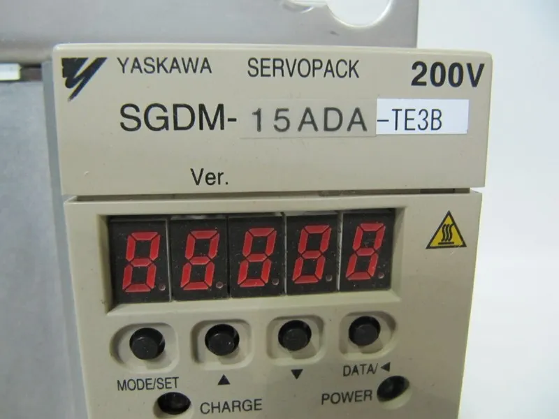 Сервопривод Yaskawa Electric 1.15kW Servopack AC Servo Drive 3Ph 230V SGDM-15ADA