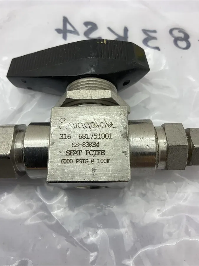 Клапан Swagelok SS-83KS4 Manual Stainless Ball Valve 1/2in NPT 6000 WOG